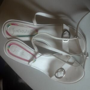 Sunflowers " Kristen " Strappy White Vegan Leather Sandals Size 8